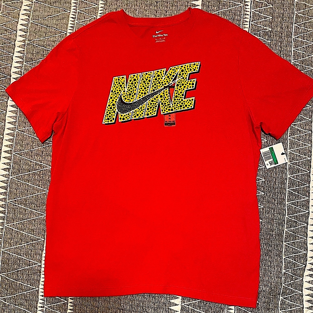 NWT “The Nike Tee” in Red with Yellow/Black Leopard Graphic Print - Men’s XL
